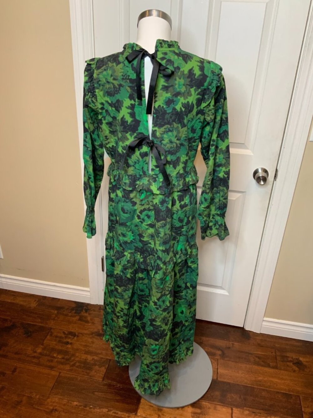 Damson Madder Green Kushla Floral Maxi Dress Ruffle Tie Back, Size 8 - Picture 6 of 9